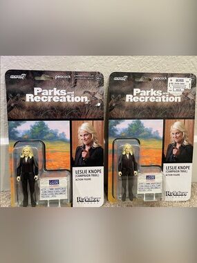 2 new Leslie Knope Action Figure - Black Outfit parks and recreation super 7 toy